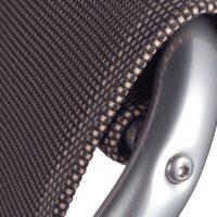 Detalle del tejido y la tornillería de la mini tumbona Marina S