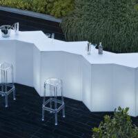 Barra de bar modular Iceberg en ambiente