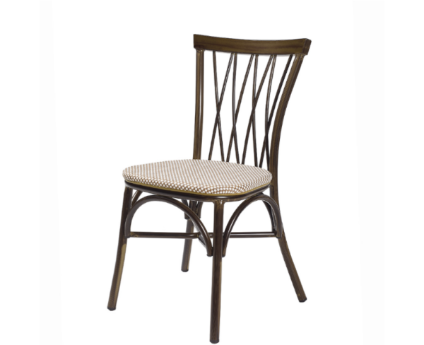 Silla Nenúfar estructura deco nogal y asiento textilene latte