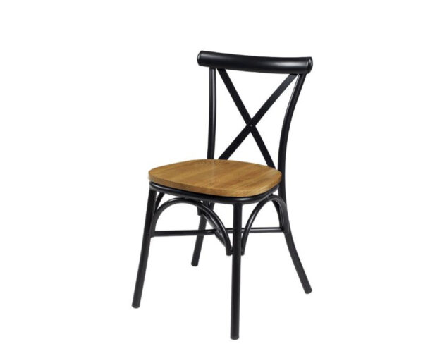Silla Atenas con estructura negra y asiento de madera maciza
