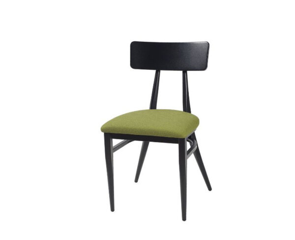 Silla Hannah con estructura negra y asiento verde