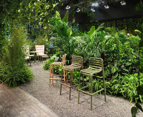 Taburete Doga en ambiente