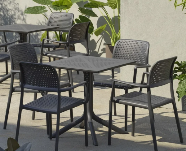 Mesa Clip en ambiente